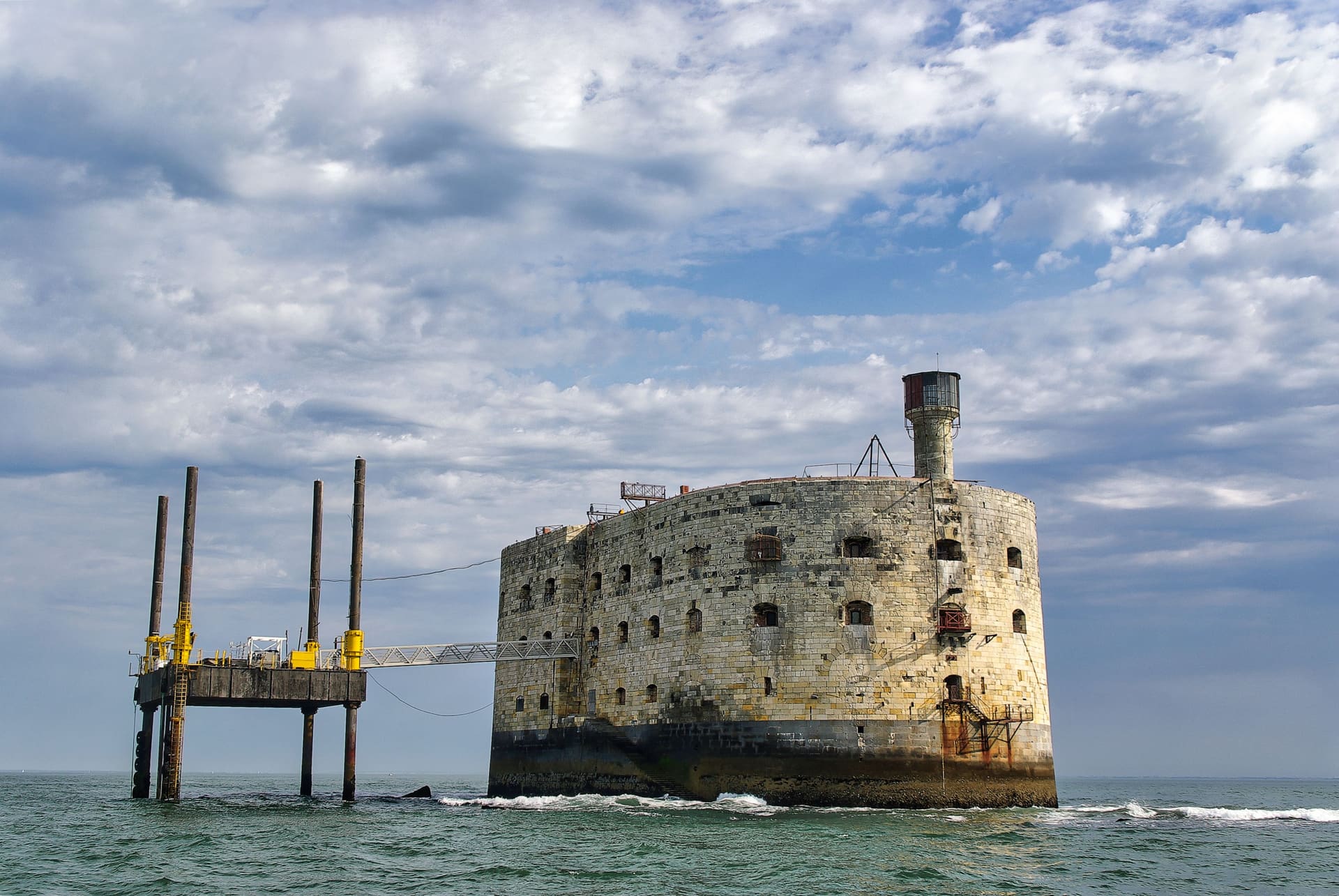 Fort Boyard vu depuis la mer, sur la route vers l'île d'Aix