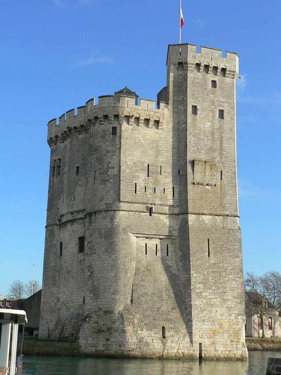 Tour du Vieux Port de La Rochelle au coucher du soleil